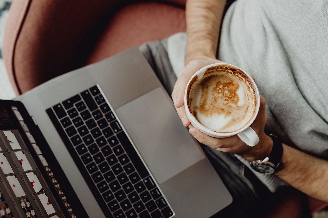 10 Estratégias Infalíveis para Ficar Rico na Internet